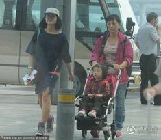 狗仔爆料戴口罩视频,戴口罩神秘人物视频曝光，身份之谜引热议